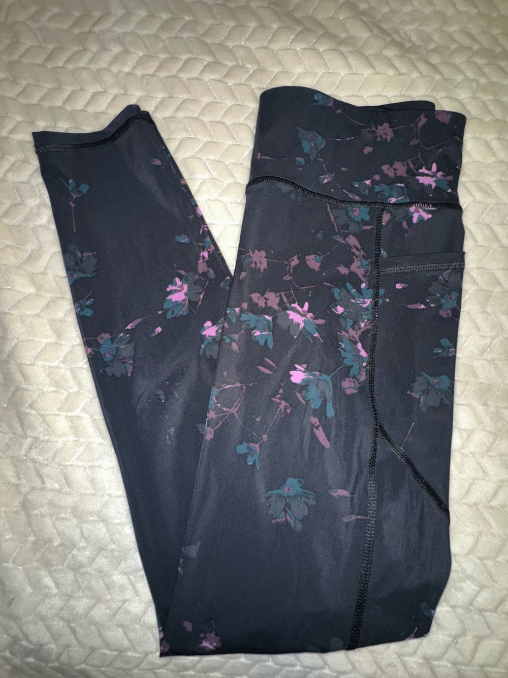 Sweaty Betty Zero Gravity Full Length 27” Black Pink Size Medium